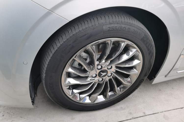 Used VOYAH Dream 2022 Low-Carbon Edition Dream+ Smart Enjoyment Package Left Front Wheel Hub