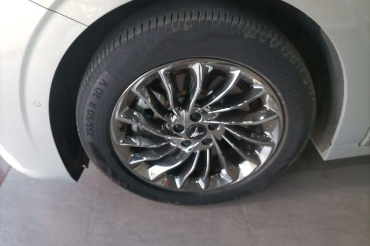 Used VOYAH Dream 2022 Low-Carbon Edition Dream+ Smart Enjoyment Package Left Front Wheel Hub
