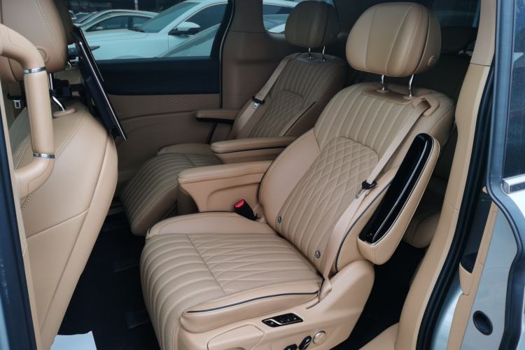 Used VOYAH Dream 2022 Low-Carbon Edition Dream+ Smart Enjoyment Package Left Rear Seat
