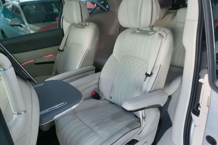 Used VOYAH Dream 2022 Low-Carbon Edition Dream+ Smart Enjoyment Package Left Rear Seat