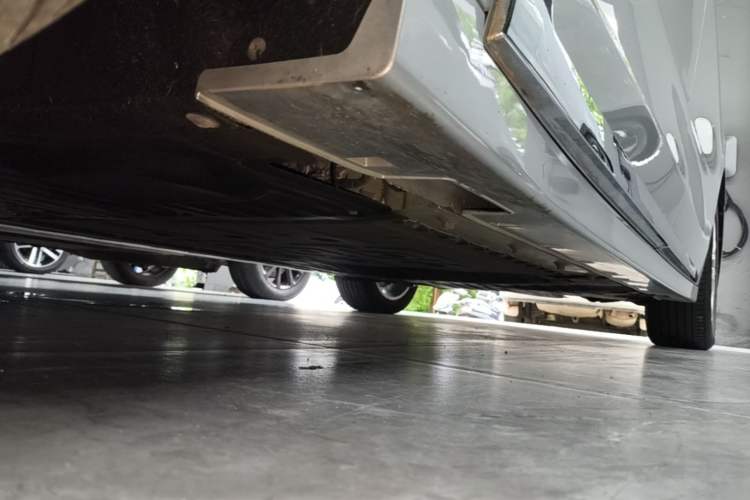 Used VOYAH Dream 2022 Low-Carbon Edition Plus Intelligent Driving Package Left Side Sill
