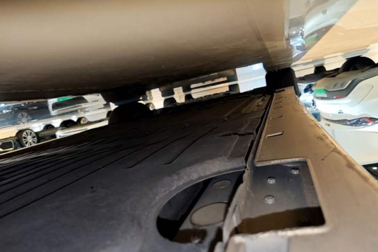 Used VOYAH Dream 2022 Low-Carbon Edition Dream+ Smart Enjoyment Package Left Side Sill