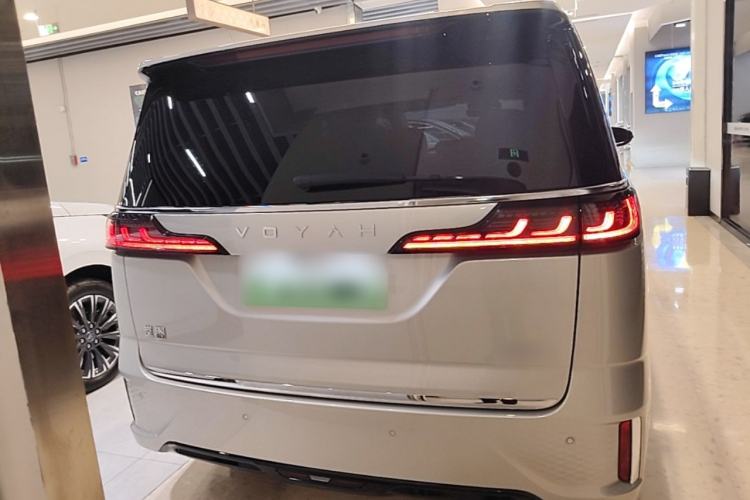 Used VOYAH Dream 2022 Low-Carbon Edition Dream+ Smart Enjoyment Package Rear