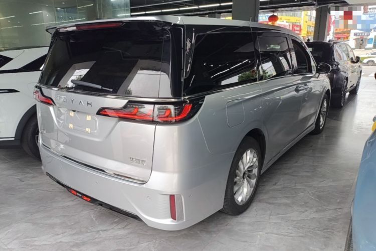 Used VOYAH Dream 2022 Low-Carbon Edition Plus Intelligent Driving Package Rear Right 45 Deg
