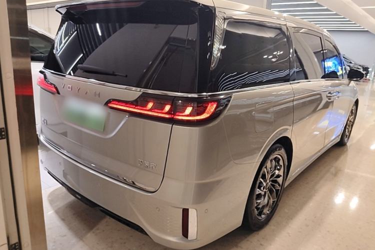 Used VOYAH Dream 2022 Low-Carbon Edition Dream+ Smart Enjoyment Package Rear Right 45 Deg