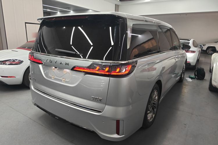 Used VOYAH Dream 2022 Low-Carbon Edition Dream+ Smart Enjoyment Package Rear Right 45 Deg