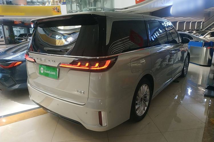 Used VOYAH Dream 2022 Low-Carbon Edition Dream+ Smart Enjoyment Package Rear Right 45 Deg