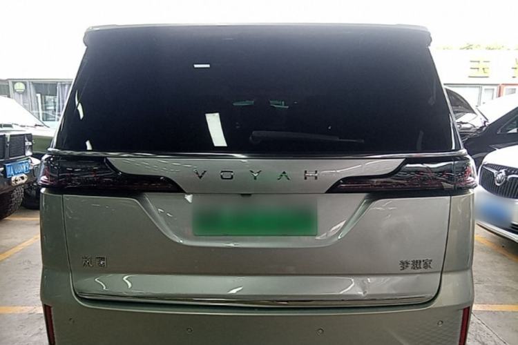 Used VOYAH Dream 2022 Low-Carbon Edition Plus Intelligent Driving Package Rear