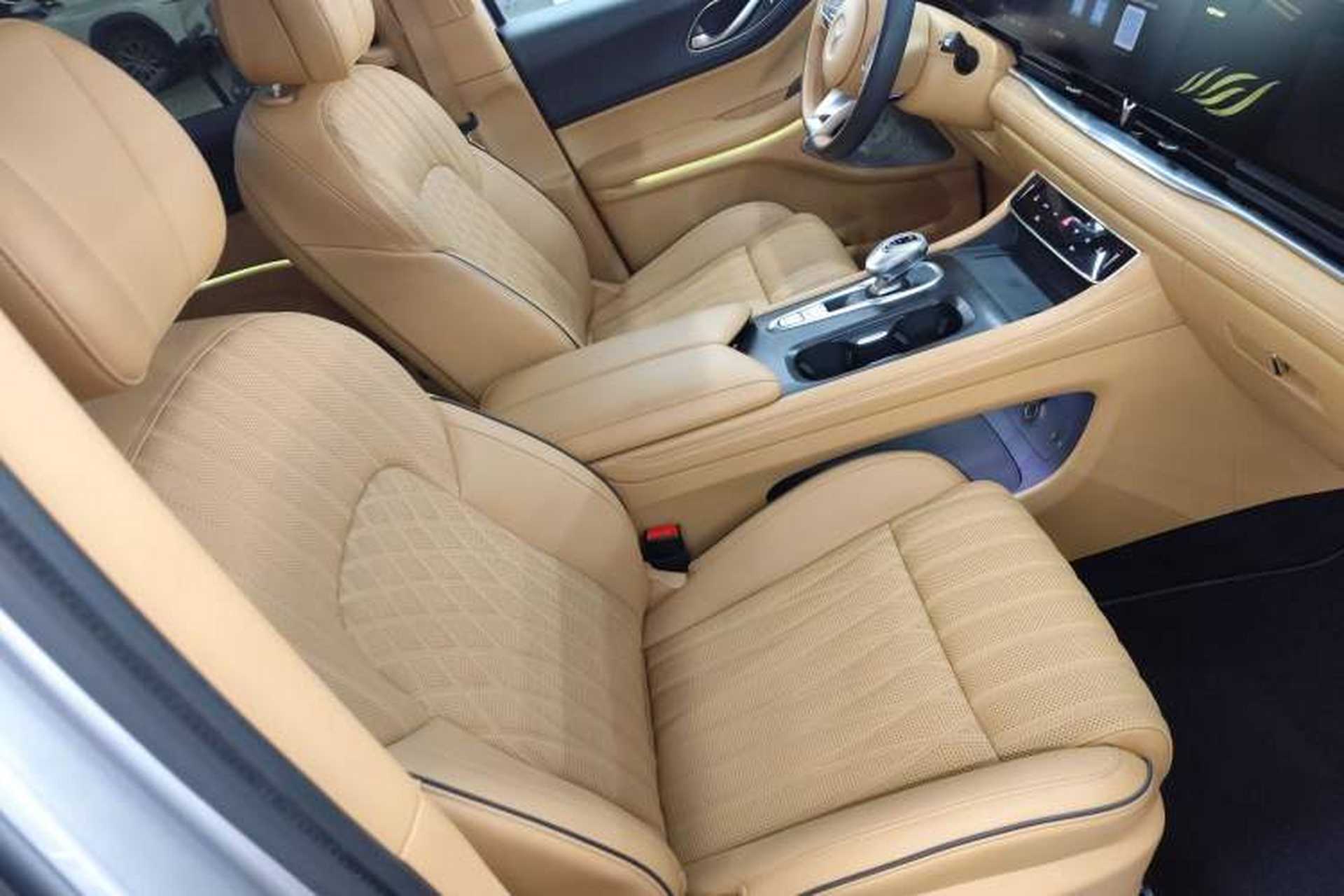 Used VOYAH Dream 2022 Low-Carbon Edition Dream+ Smart Enjoyment Package Right Front Seat