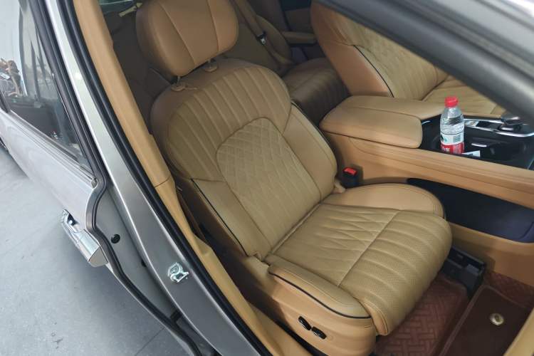 Used VOYAH Dream 2022 Low-Carbon Edition Dream+ Smart Enjoyment Package Right Front Seat
