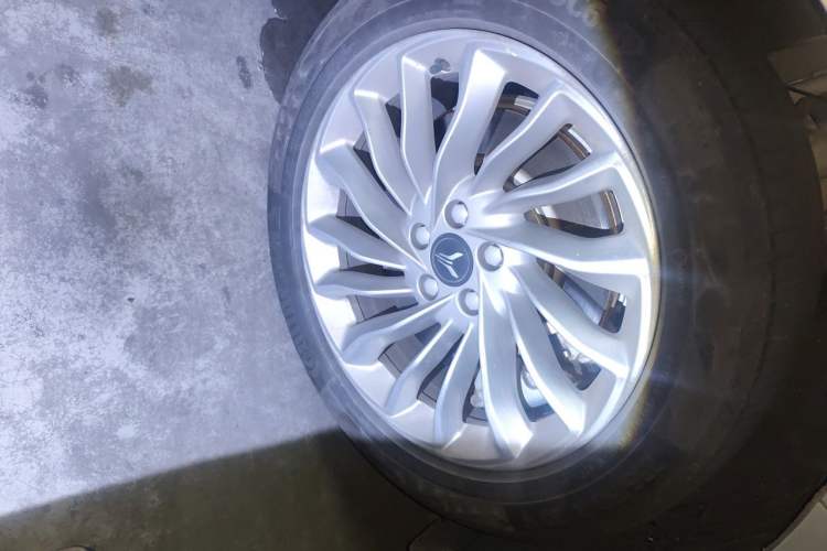 Used VOYAH Dream 2022 Low-Carbon Edition Home Right Front Wheel Hub