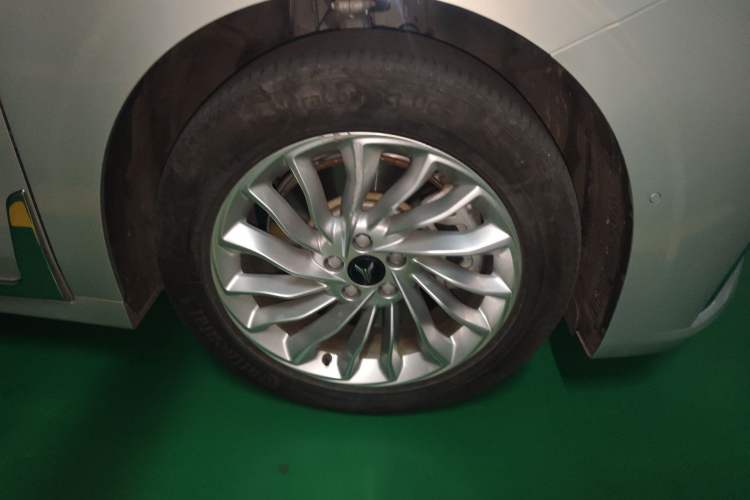 Used VOYAH Dream 2022 Low-Carbon Edition Home Right Front Wheel Hub