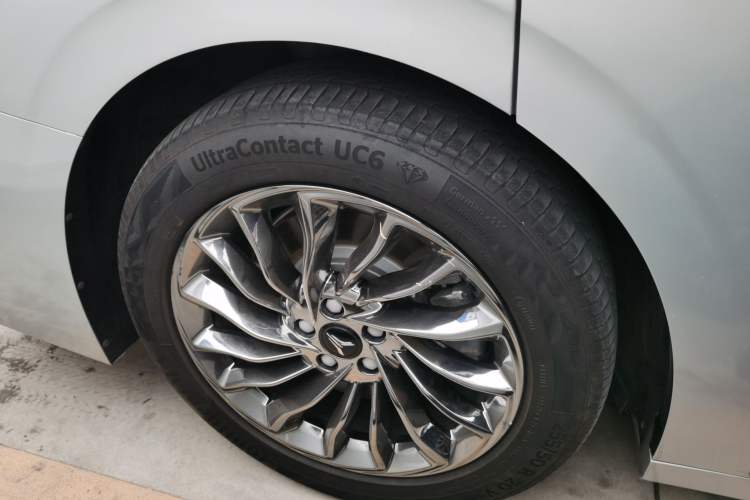 Used VOYAH Dream 2022 Low-Carbon Edition Dream+ Smart Enjoyment Package Right Rear Wheel Hub
