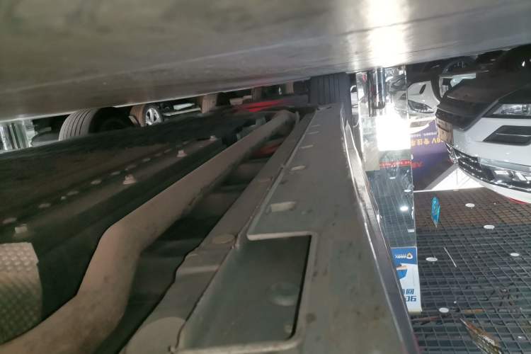 Used VOYAH Dream 2022 Low-Carbon Edition Dream+ Smart Enjoyment Package Right Side Sill