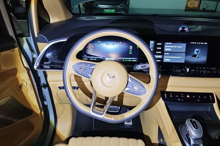 Used VOYAH Dream 2022 Low-Carbon Edition Dream+ Smart Enjoyment Package Steering Wheel