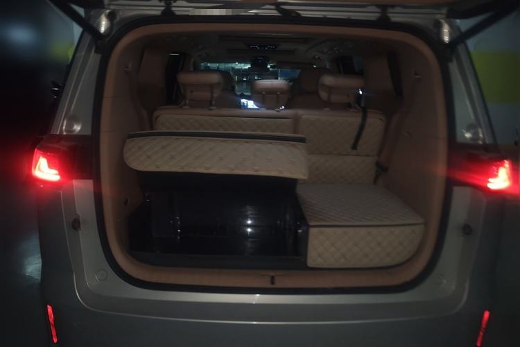 Used VOYAH Dream 2022 Low-Carbon Edition Home Trunk