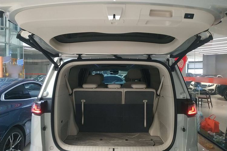 Used VOYAH Dream 2022 Low-Carbon Edition Dream+ Smart Enjoyment Package Trunk