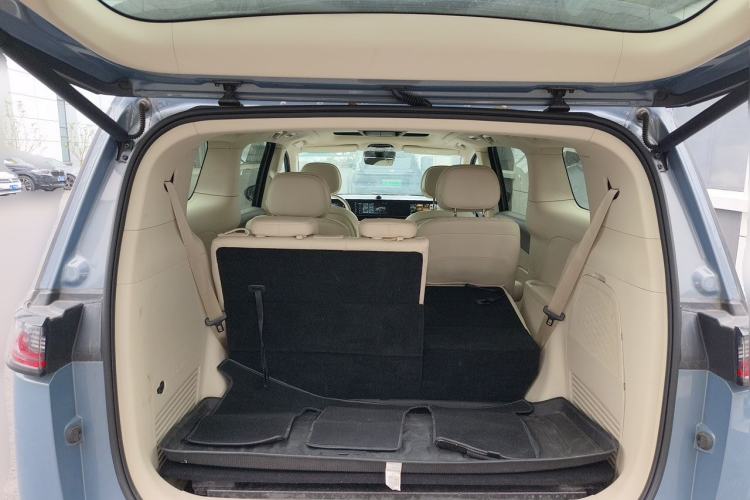 Used VOYAH Dream 2022 Low-Carbon Edition Dream+ Smart Enjoyment Package Trunk