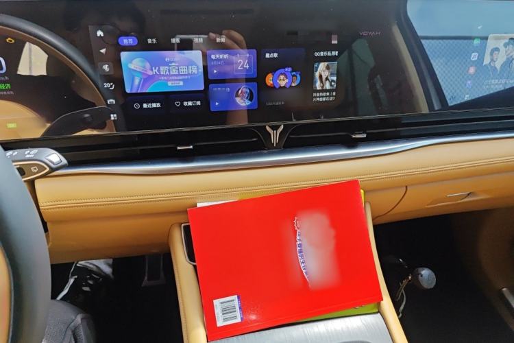Used VOYAH Dream 2022 Low-Carbon Edition Plus Intelligent Driving Package Audio And AC Panel