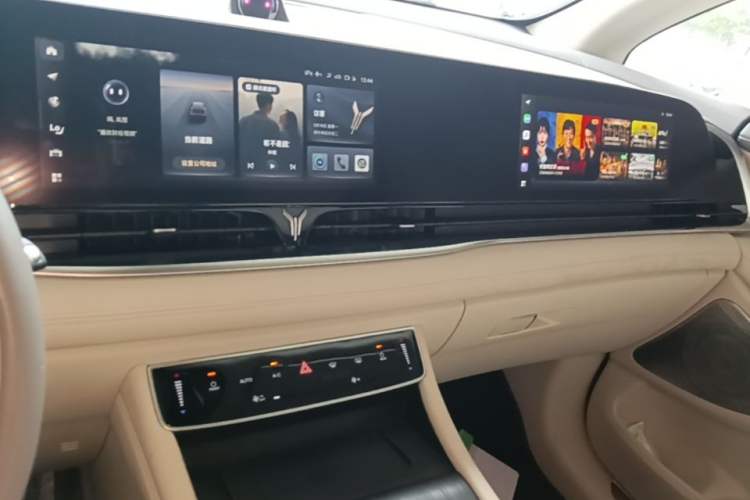 Used VOYAH Dream 2022 Low-Carbon Edition Dream+ Smart Enjoyment Package Audio And AC Panel
