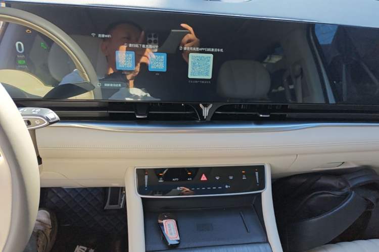 Used VOYAH Dream 2022 Low-Carbon Edition Dream+ Smart Enjoyment Package Audio And AC Panel