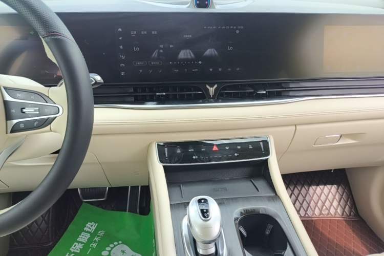 Used VOYAH Dream 2022 Low-Carbon Edition Dream+ Smart Enjoyment Package Audio And AC Panel