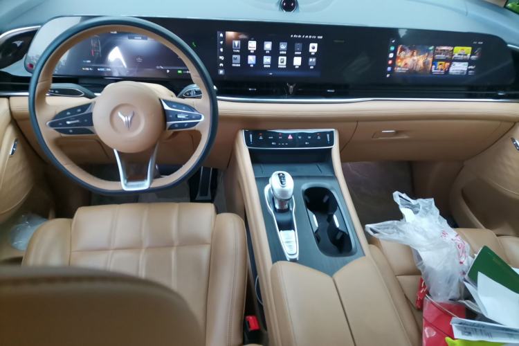 Used VOYAH Dream 2022 Low-Carbon Edition Plus Intelligent Driving Package Center Console