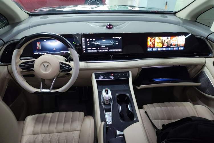 Used VOYAH Dream 2022 Low-Carbon Edition Dream+ Smart Enjoyment Package Center Console