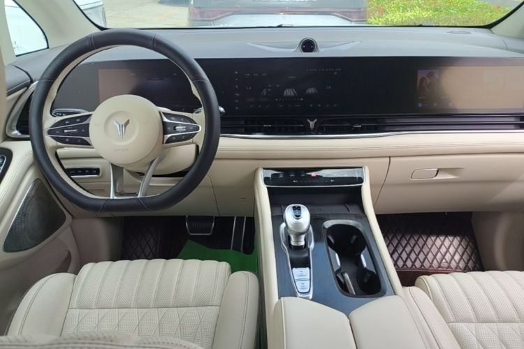 Used VOYAH Dream 2022 Low-Carbon Edition Dream+ Smart Enjoyment Package Center Console