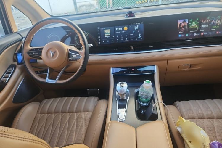 Used VOYAH Dream 2022 Low-Carbon Edition Dream+ Smart Enjoyment Package Center Console
