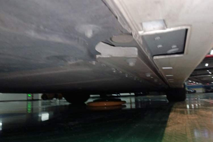Used VOYAH Dream 2022 0-Emission Version Range of 475 km Chassis Rear