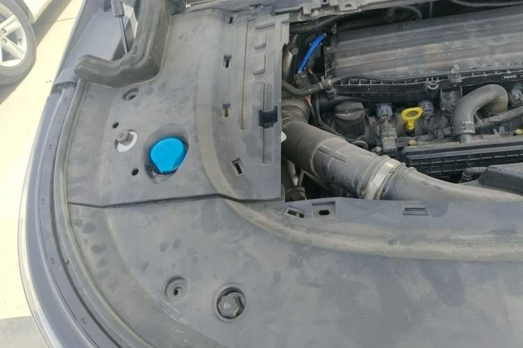Used VOYAH Dream 2022 Low-Carbon Edition Dream+ Smart Enjoyment Package Engine Bay Right