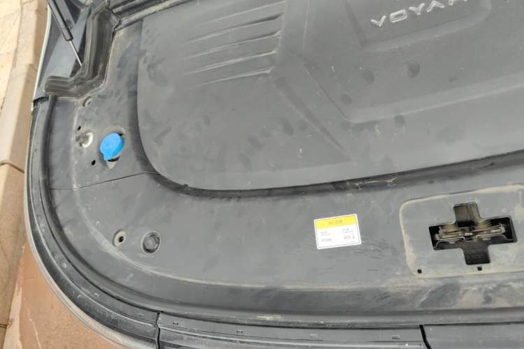 Used VOYAH Dream 2022 Low-Carbon Edition Dream+ Smart Enjoyment Package Engine Bay Right