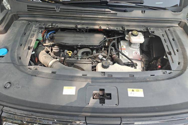 Used VOYAH Dream 2022 Low-Carbon Edition Home Engine Bay