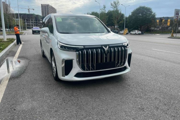 Used VOYAH Dream 2022 Low-Carbon Edition Plus Intelligent Driving Package Exterior 3