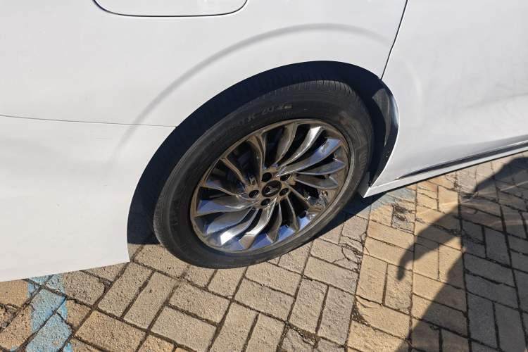 Used VOYAH Dream 2022 Low-Carbon Edition Dream+ Smart Enjoyment Package Exterior 3