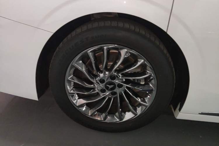 Used VOYAH Dream 2022 Low-Carbon Edition Dream+ Smart Enjoyment Package Exterior 5