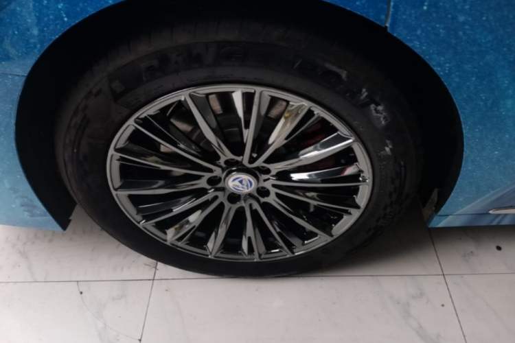 Used VOYAH Dream 2022 Low-Carbon Edition Dream+ Smart Enjoyment Package Exterior 5