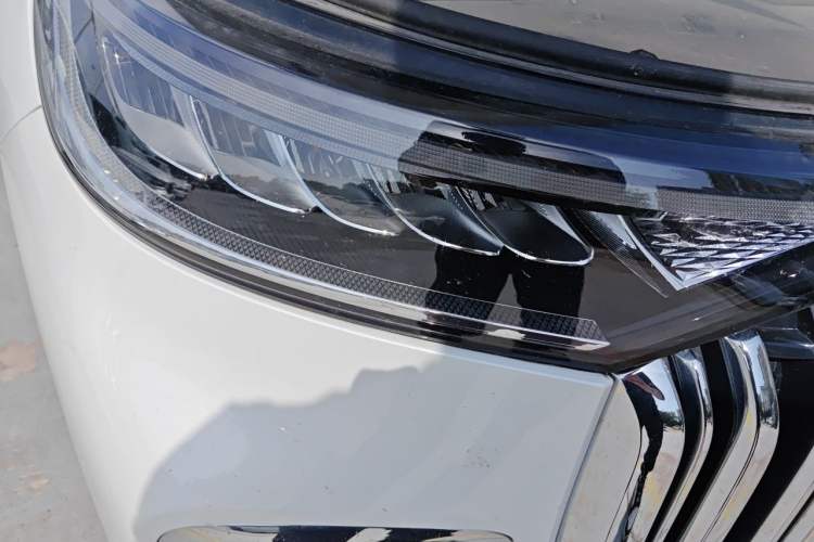Used VOYAH Dream 2022 Low-Carbon Edition Plus Intelligent Driving Package Exterior 6