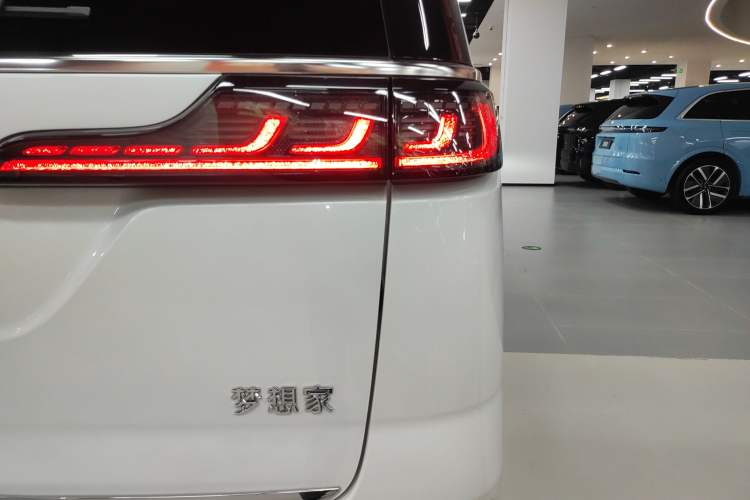 Used VOYAH Dream 2022 Low-Carbon Edition Plus Intelligent Driving Package Exterior 6
