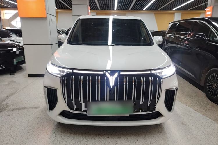 Used VOYAH Dream 2022 Low-Carbon Edition Plus Intelligent Driving Package Front