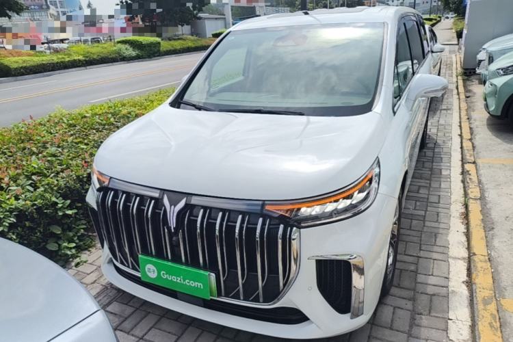 Used VOYAH Dream 2022 Low-Carbon Edition Dream+ Smart Enjoyment Package Front