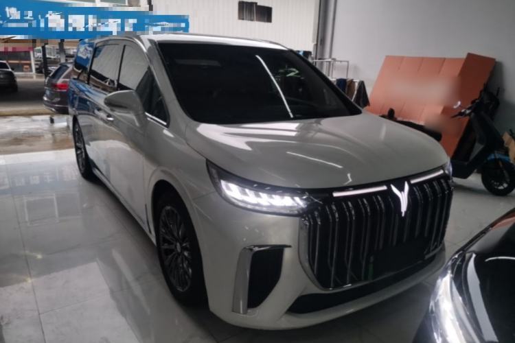 Used VOYAH Dream 2022 Low-Carbon Edition Dream+ Smart Enjoyment Package Front Right 45 Deg