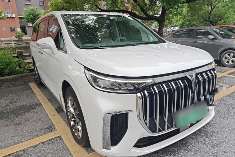 Used VOYAH Dream 2022 0-Carbon Edition Dream+ Smart Enjoyment Package 475 km Front Right 45 Deg