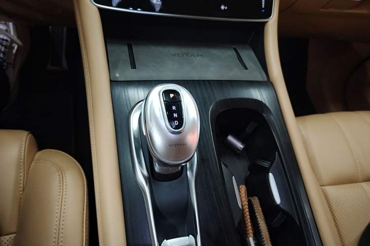 Used VOYAH Dream 2022 Low-Carbon Edition Plus Intelligent Driving Package Gear Lever
