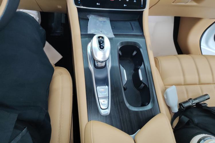 Used VOYAH Dream 2022 Low-Carbon Edition Plus Intelligent Driving Package Gear Lever