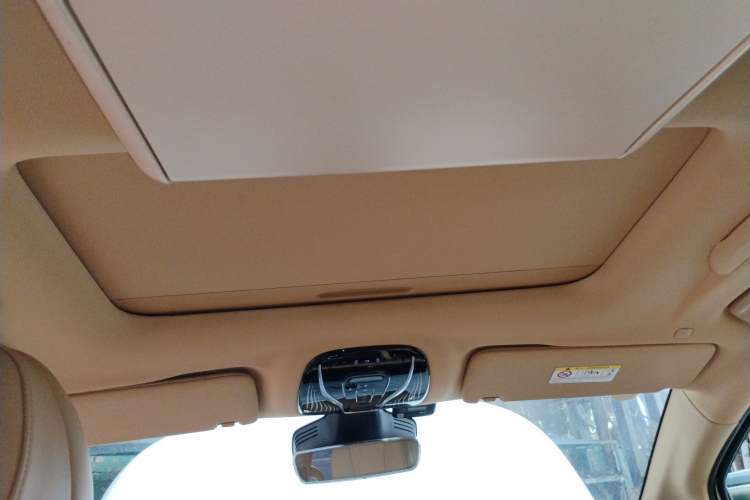 Used VOYAH Dream 2022 0-Emission Edition Dream+ Smart Range Package – 605 km Headliner