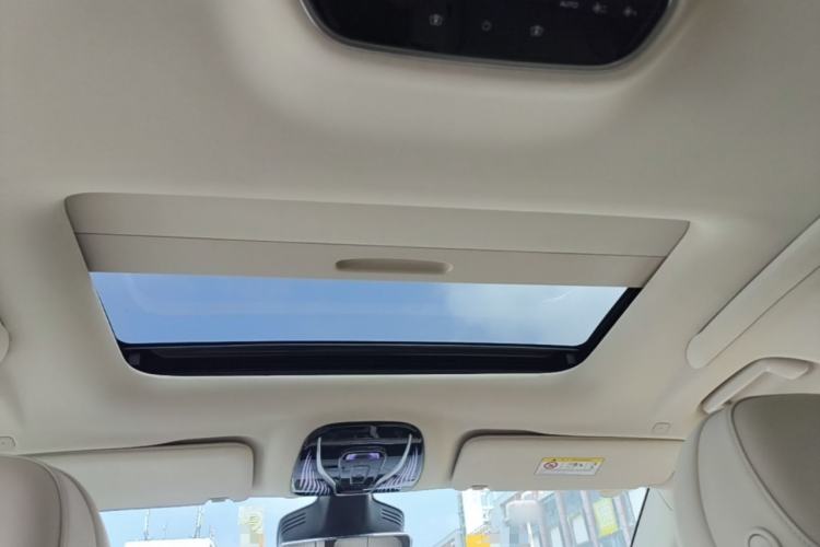 Used VOYAH Dream 2022 Low-Carbon Edition Dream+ Smart Enjoyment Package Headliner