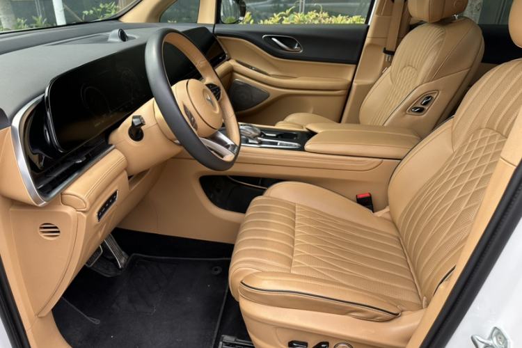 Used VOYAH Dream 2022 Low-Carbon Edition Dream+ Smart Enjoyment Package Interior 1