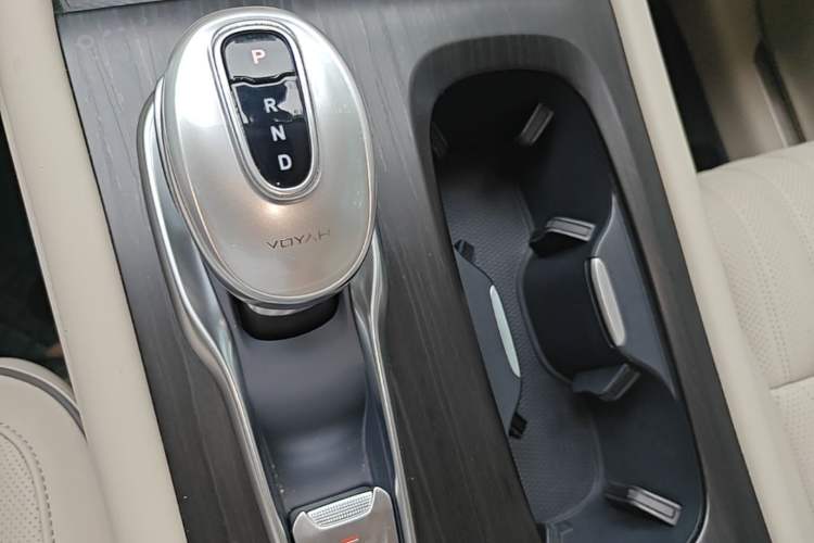 Used VOYAH Dream 2022 Low-Carbon Edition Dream+ Smart Enjoyment Package Interior 1